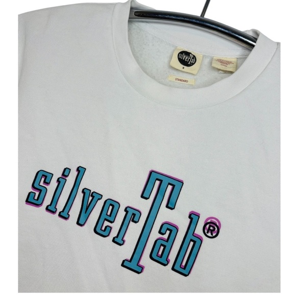 Levi’s SilverTab White Crewneck Sweatshirt - Picture 6 of 9